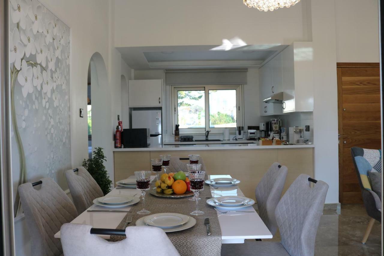 Yulya Villa By Taimoura Paphos Eksteriør bilde