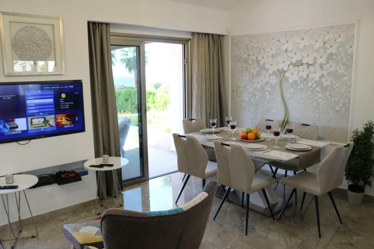 Yulya Villa By Taimoura Paphos Eksteriør bilde