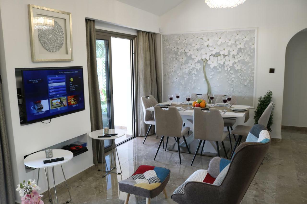 Yulya Villa By Taimoura Paphos Eksteriør bilde